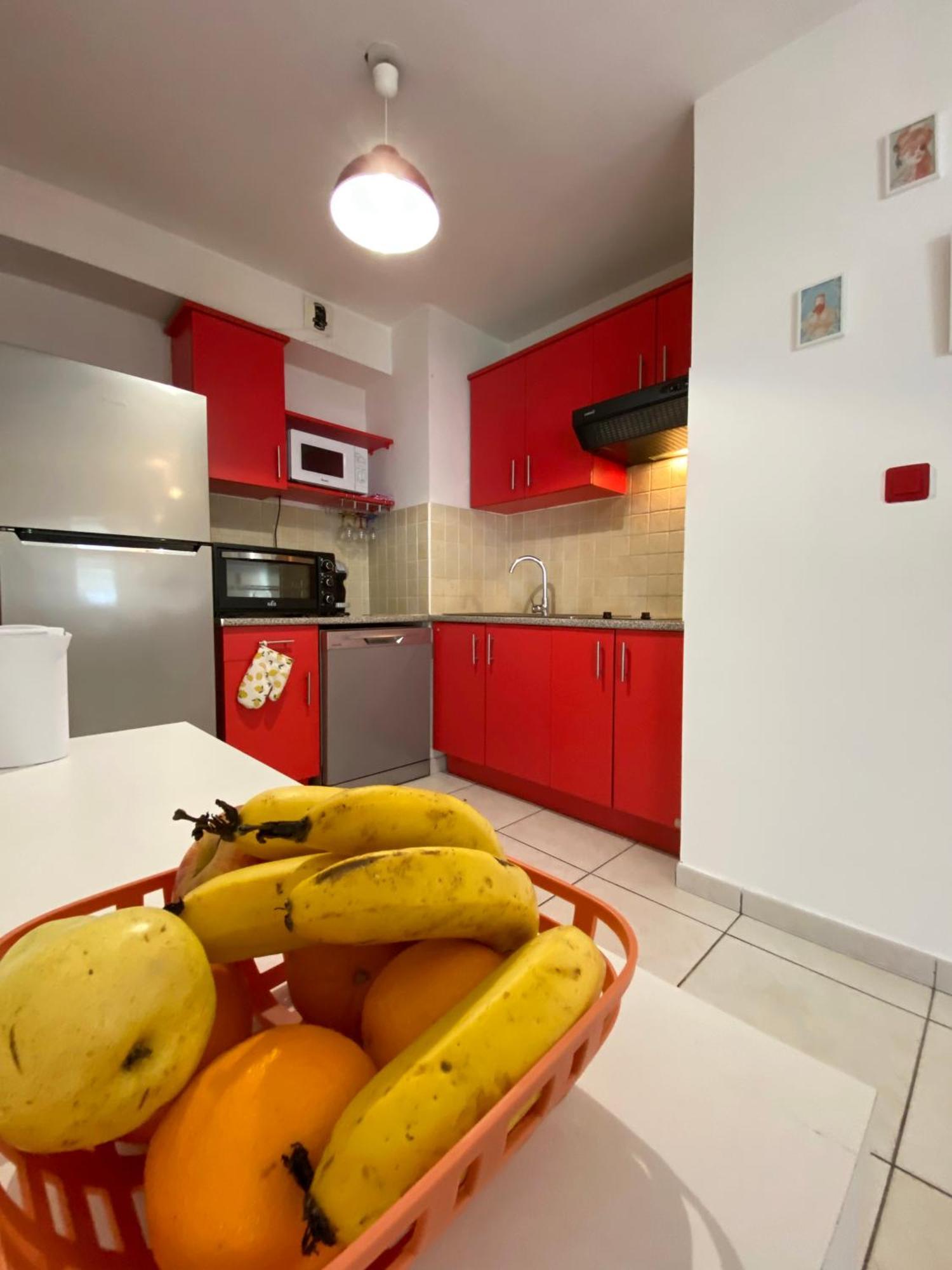 Appartement Lumineux Et Calme Saint-Denis Centre Buitenkant foto